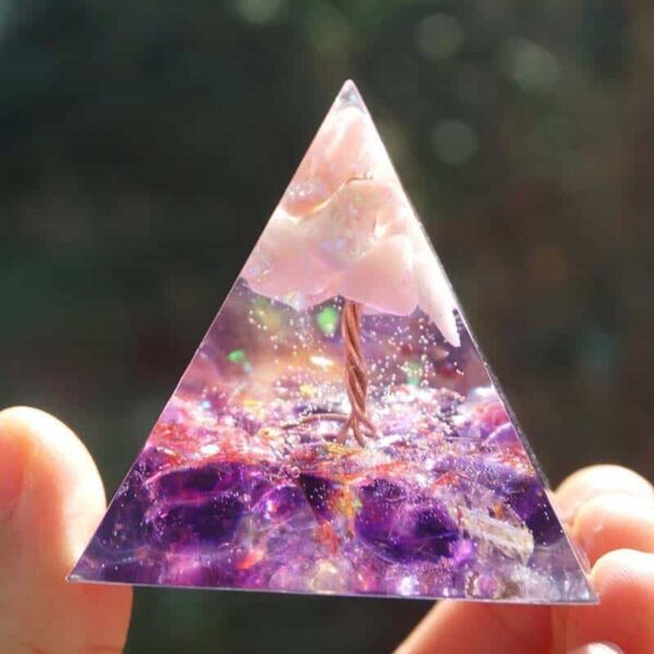 Pyramide Orgonite Arbre de vie Quartz Rose